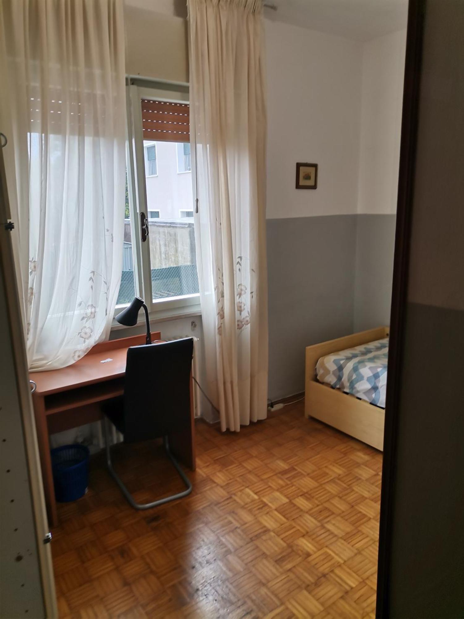 Camera In Appartamento Порденоне Экстерьер фото